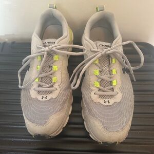 Under Amour Running Shoes 9.5